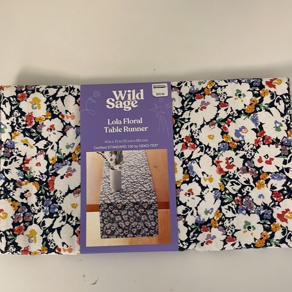 BB & B Wild Sage Table Runner - Picture 2 of 8